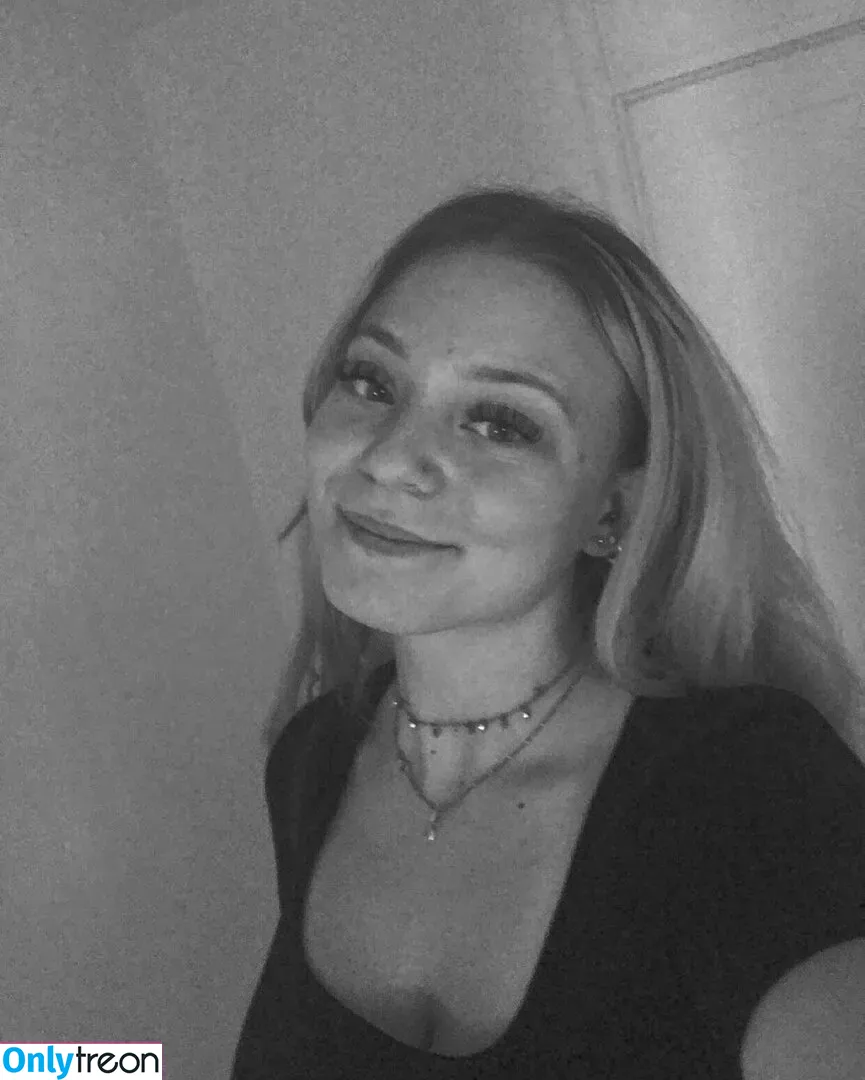 Isabella Dorta голая photo #0056 (isabelladortapoetry444)