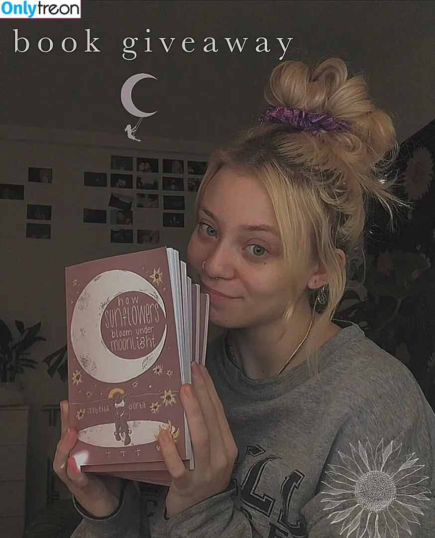 Isabella Dorta голая photo #0064 (isabelladortapoetry444)