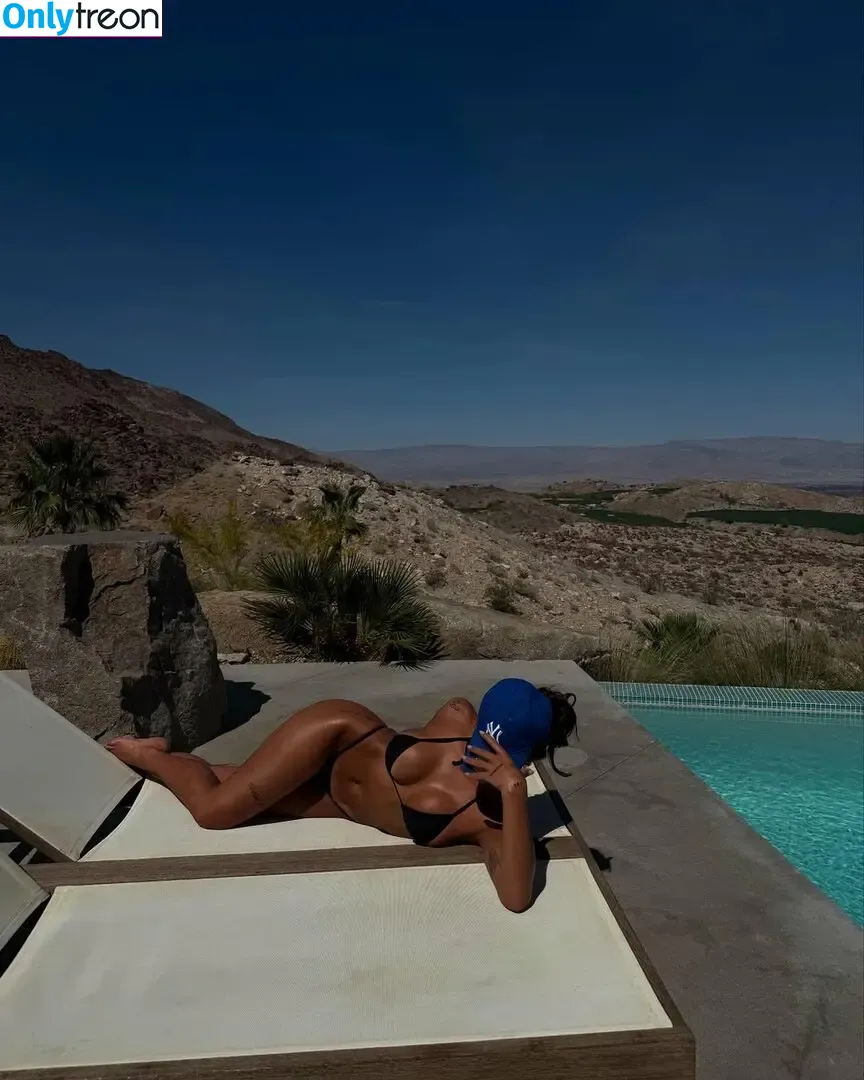 Isabella Ladera nude photo #0206 (isabella.ladera / u364813583)