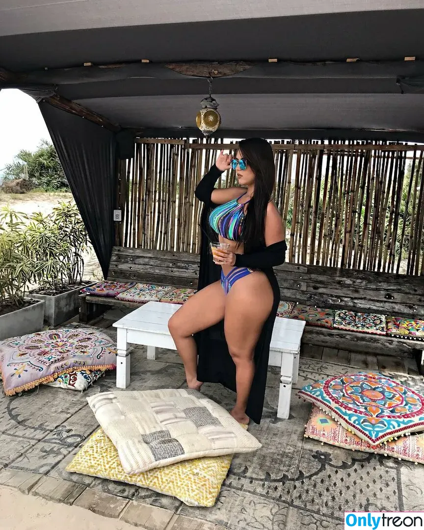 Isabella Pinheiro nude photo #0015 (bellapin)