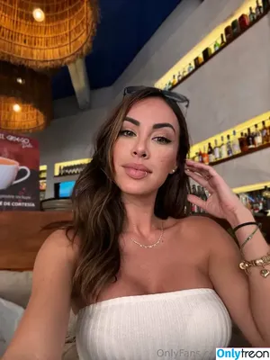 isabellahart.vvip / imisabellahart nude photo #0007