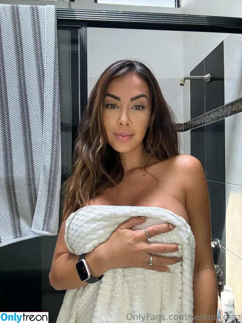 isabellahartvip nude photo #0004 (imisabellahart)