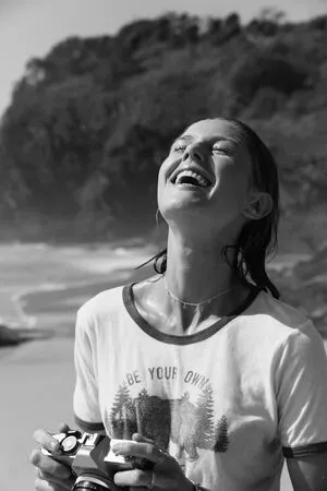 Isabelle Cornish / isabellecornish фото голая #0078