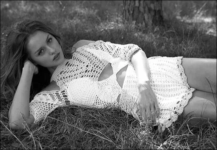 Isabelle Cornish / isabellecornish фото голая #0154