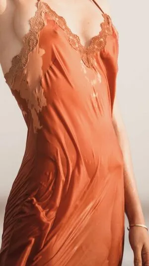 Isabelle Cornish / isabellecornish фото голая #0250