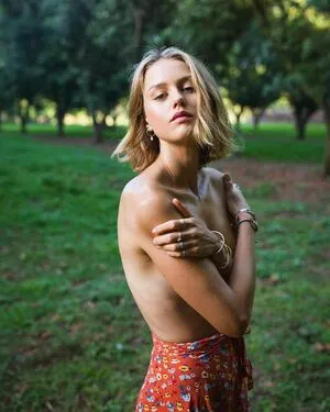 Isabelle Cornish / isabellecornish фото голая #0267