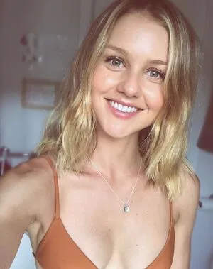 Isabelle Cornish / isabellecornish фото голая #0330