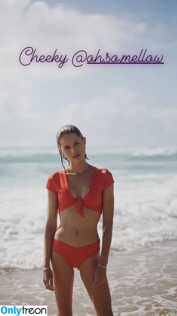 Isabelle Cornish голая photo #0073 (isabellecornish)
