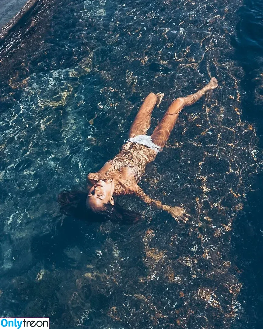 Isabelle Cornish голая photo #0099 (isabellecornish)