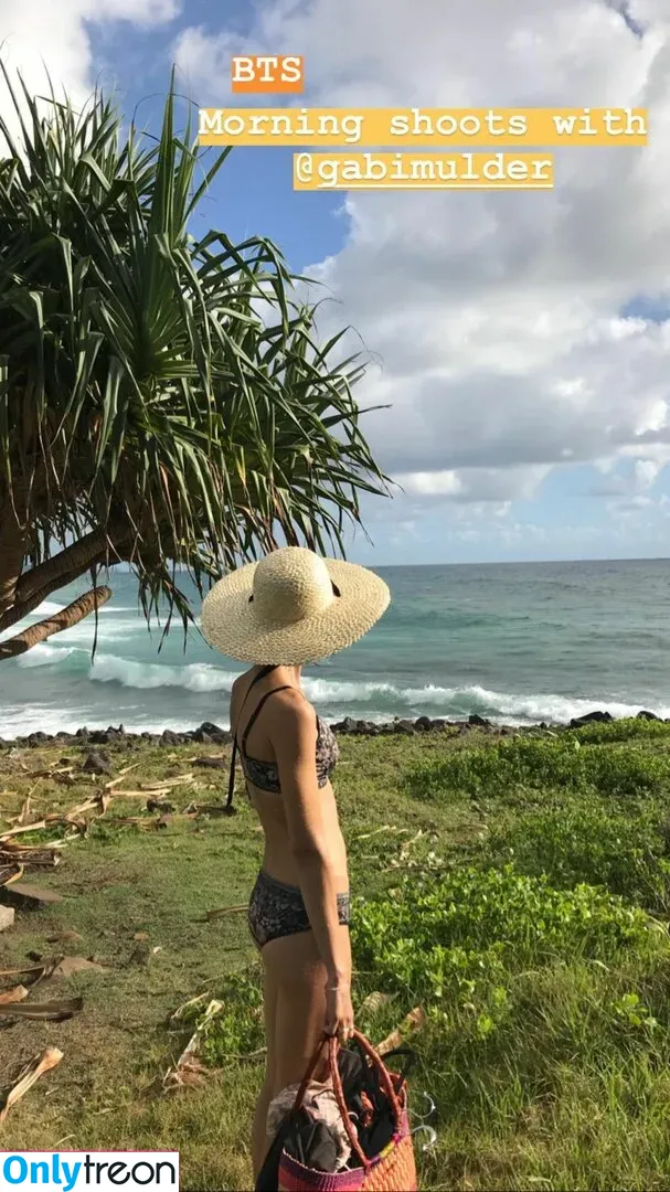Isabelle Cornish голая photo #0196 (isabellecornish)