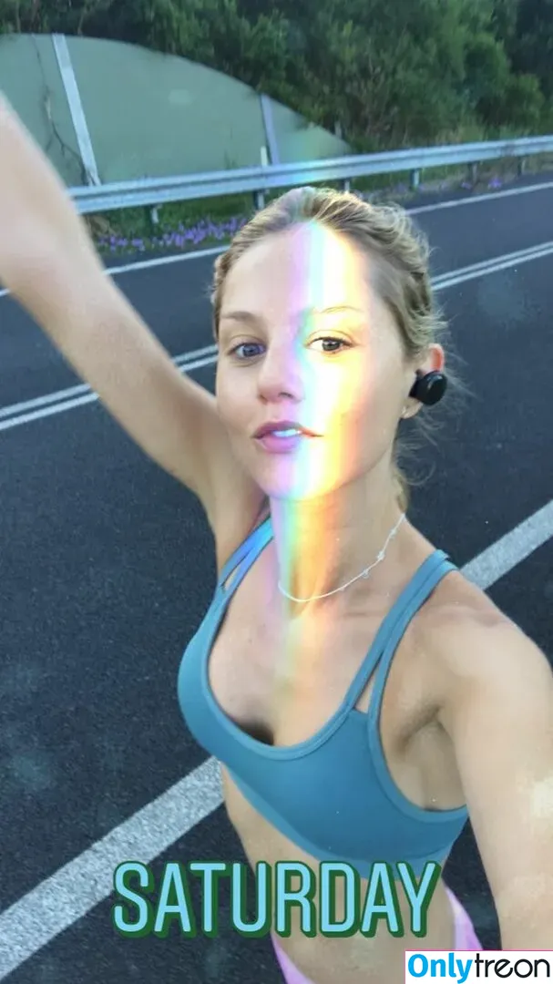 Isabelle Cornish голая photo #0204 (isabellecornish)