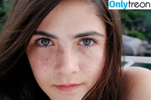 Isabelle Fuhrman / isabellefuhrman nude photo #0329