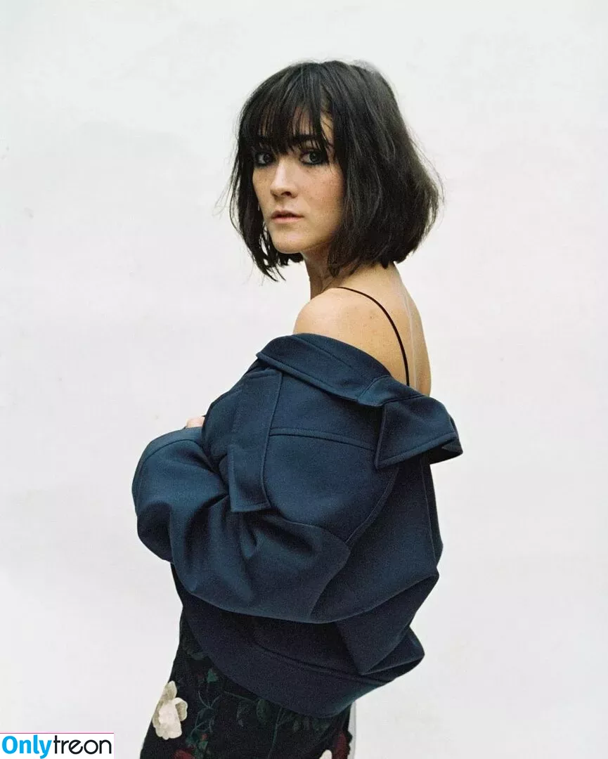 Isabelle Fuhrman nude photo #0223 (isabellefuhrman)