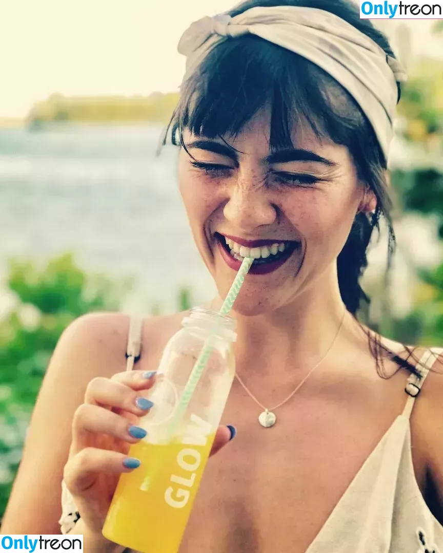 Isabelle Fuhrman nude photo #0234 (isabellefuhrman)