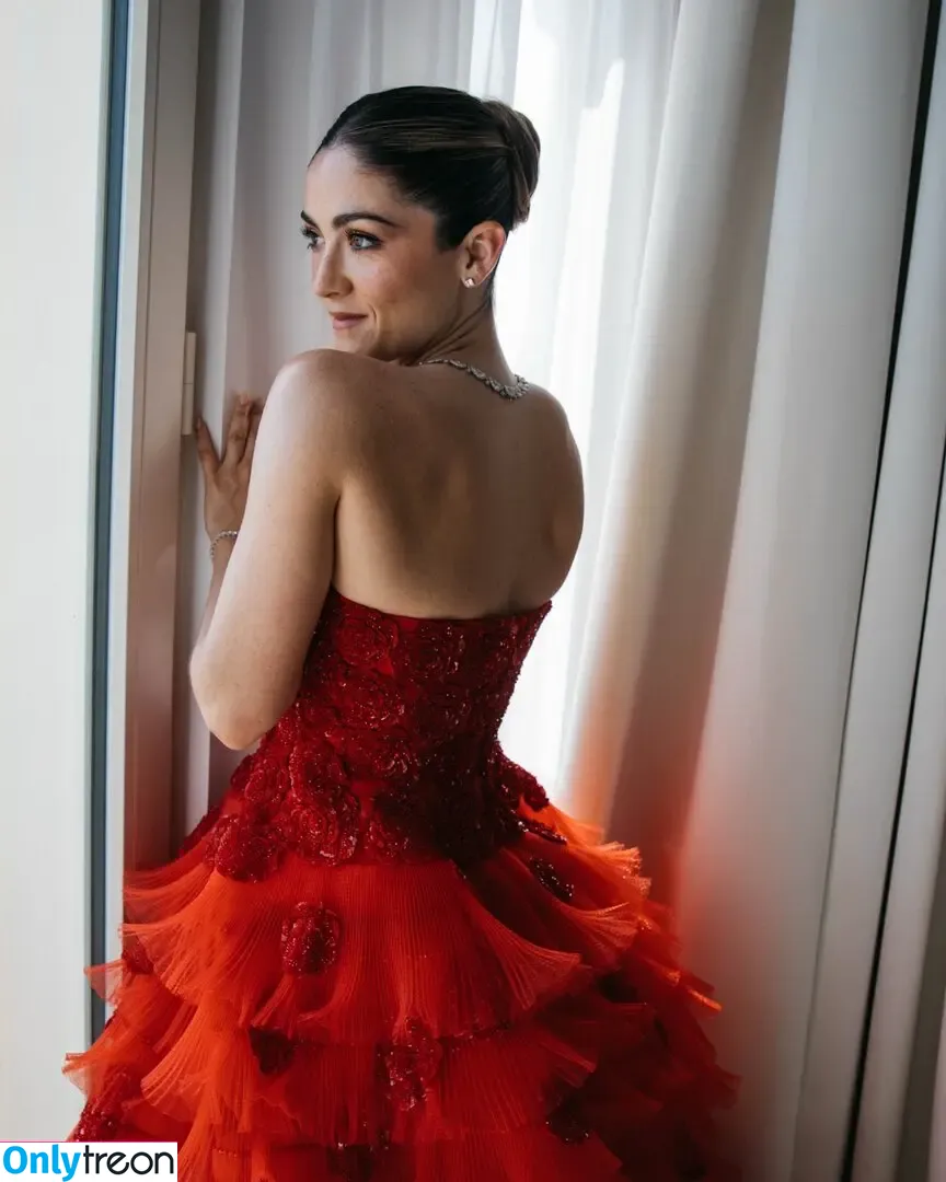 Isabelle Fuhrman nude photo #0336 (isabellefuhrman)