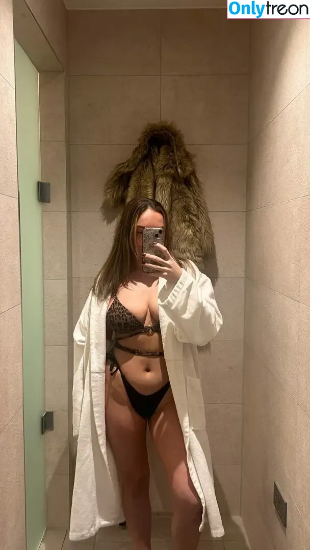 Isabelle Smith nude photo #0009 (Hollyoaks / is.abellesmith / isabellasmithhxx)