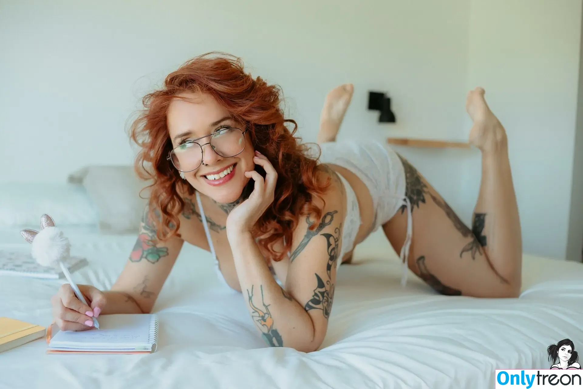 Isarizada nude photo #0087 (Isarizada)