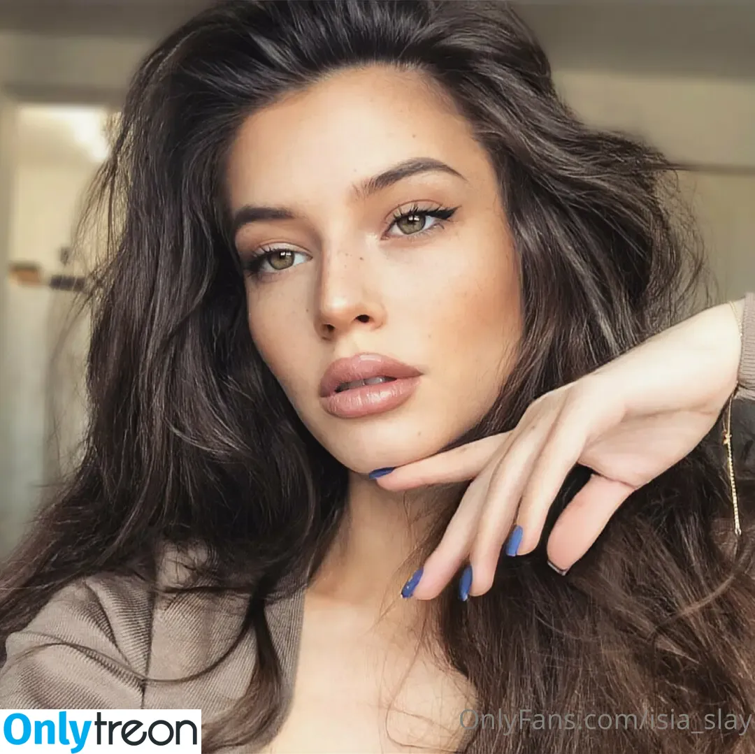 isia_slay nude photo #0058 (alice_bane / i_say_slay)