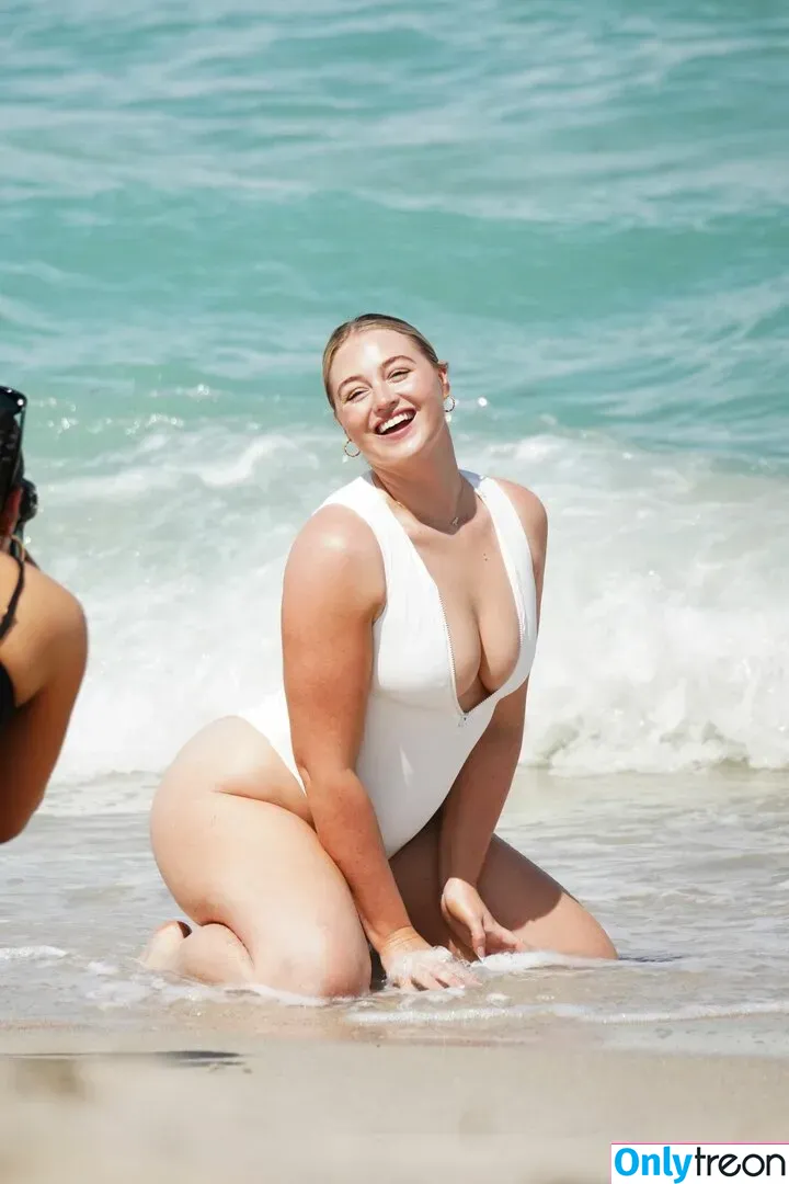 Iskara Lawrence голая photo #0021 (iskra)