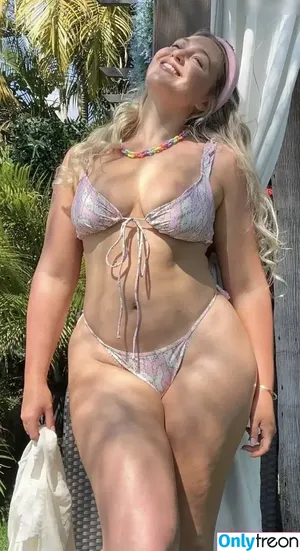 Iskra Lawrence / iskra фото голая #0602