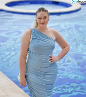Iskra Lawrence / iskra фото голая #0608