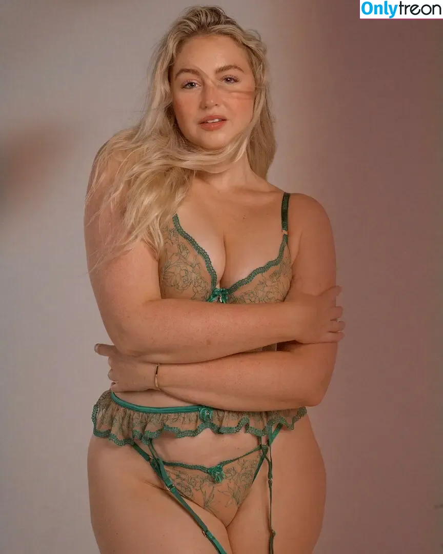 Iskra Lawrence голая photo #0546 (iskra)