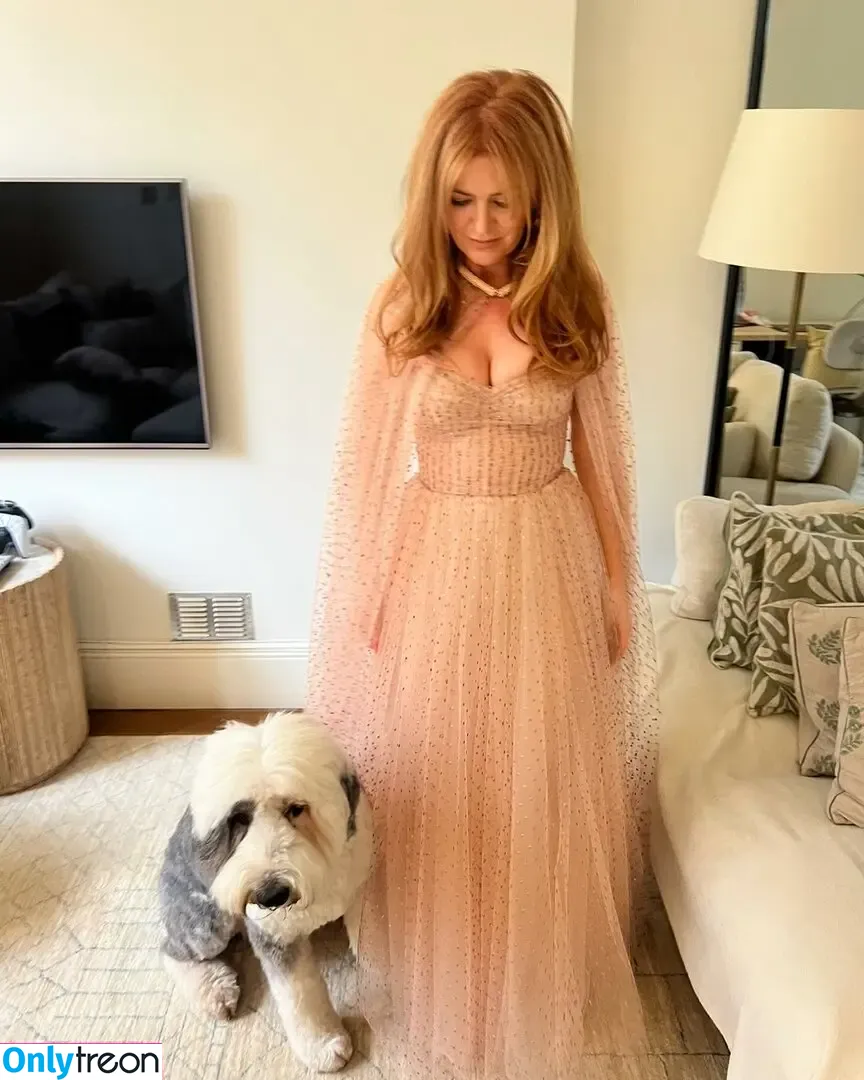 Isla Fisher nude photo #0256 (islafisher)