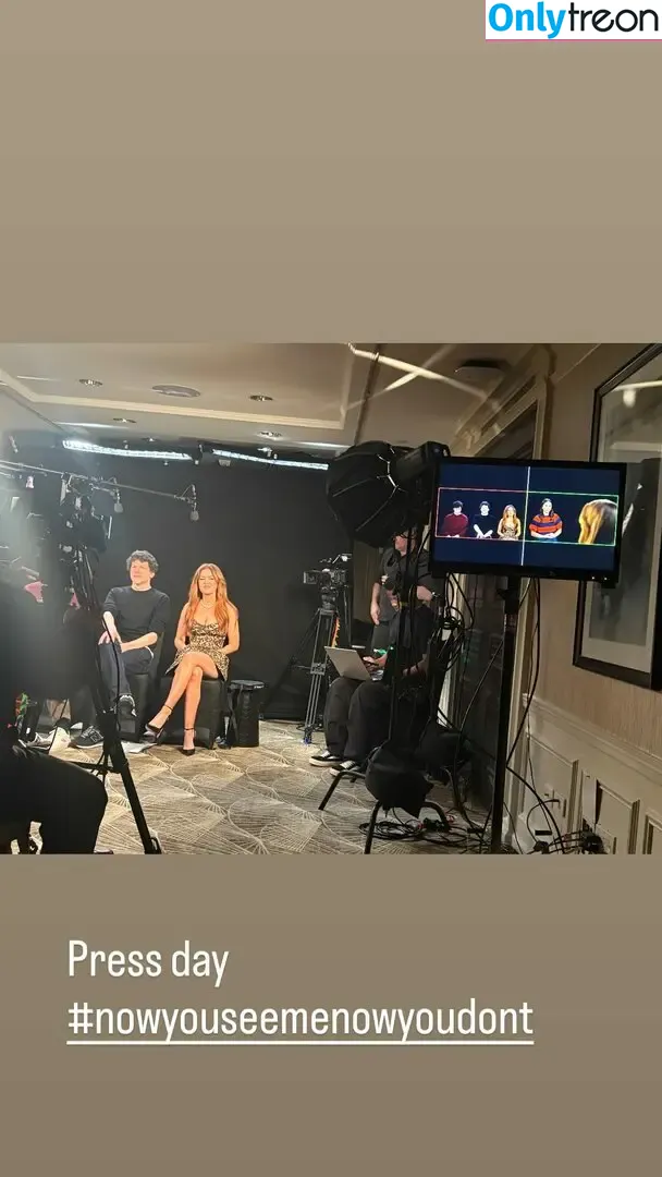 Isla Fisher голая photo #0368 (islafisher)