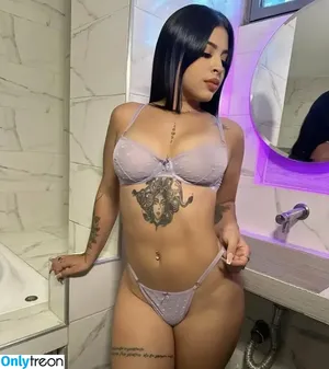  nude photo #0002