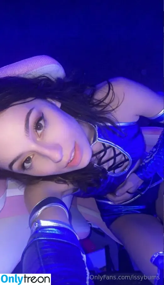 issybums nude photo #0015 (issybbusy)