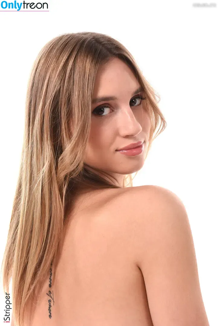 iStripper nude photo #8206 (istripper_official)