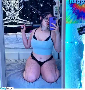  nude photo #0004