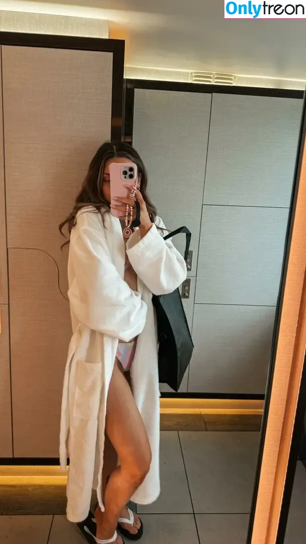 Its_laurensarah nude photo #0012 (its_sarahh)