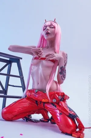  nude photo #0009