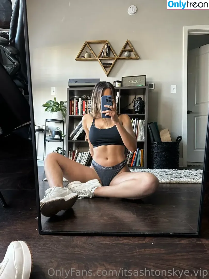 itsashtonskye nude photo #0026 (itsashtonskye)