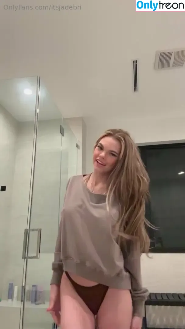 itsjadebri nude photo #0064 (itsjadej_)