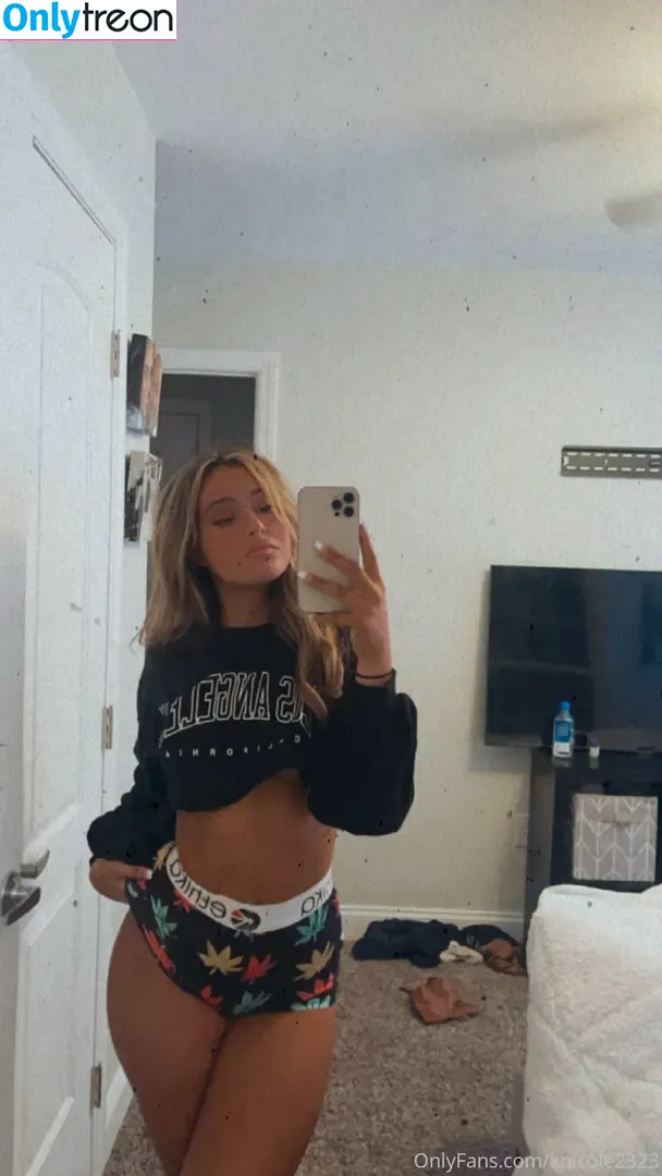 itskrysta nude photo #0015 (itskrista)