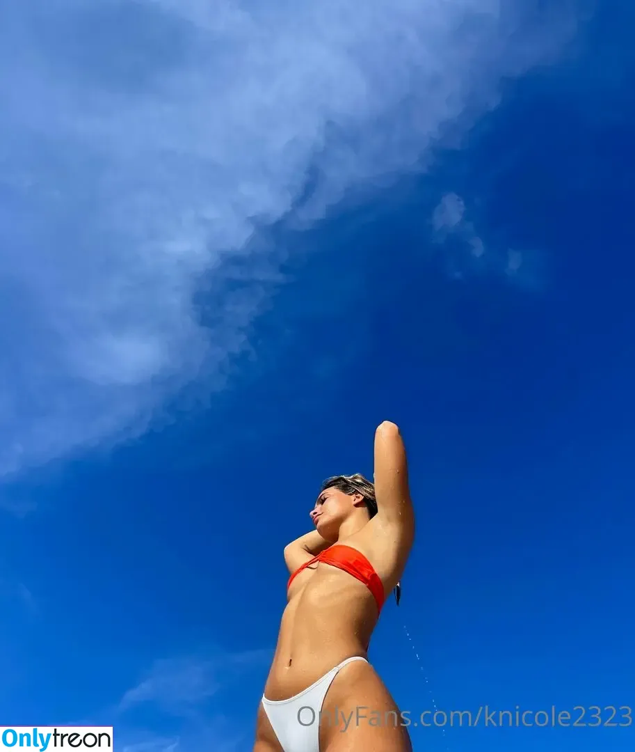 itskrysta nude photo #0024 (itskrista)