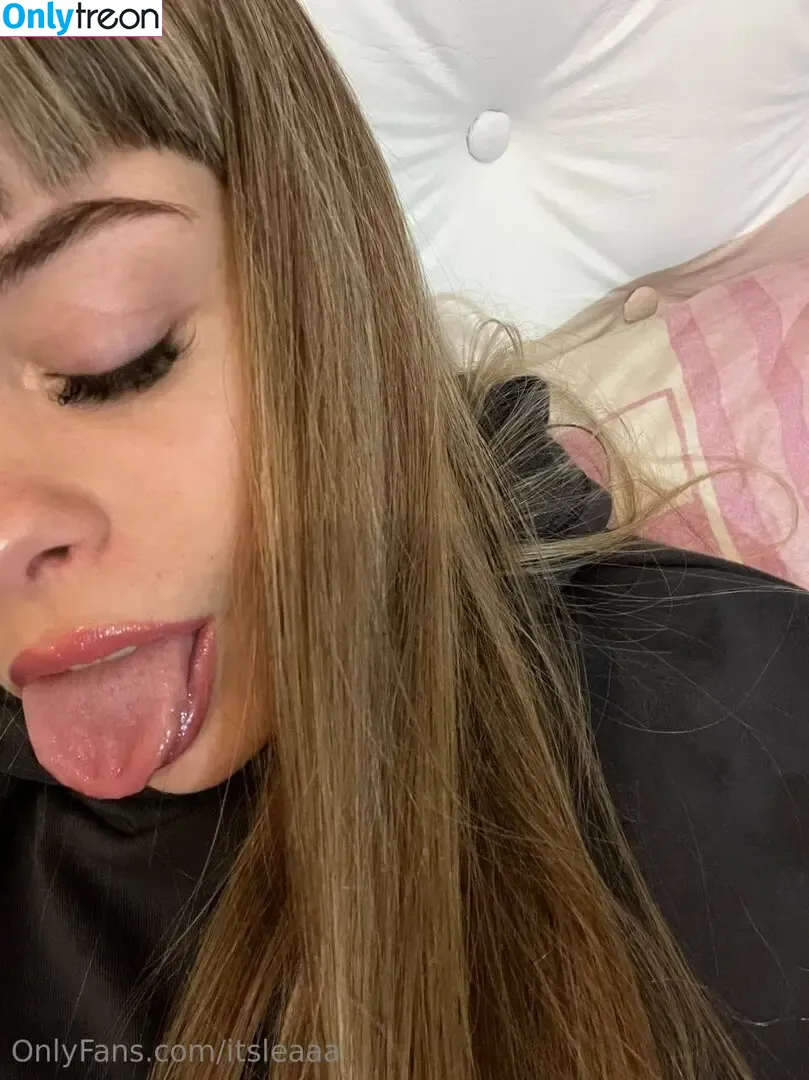 itsleaaa голая photo #0018 (itsleaaa)