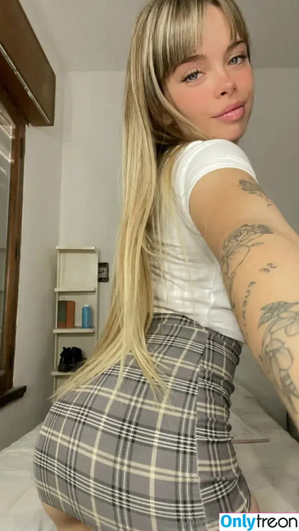 itsleaaa nude photo #0054 (itsleaaa)