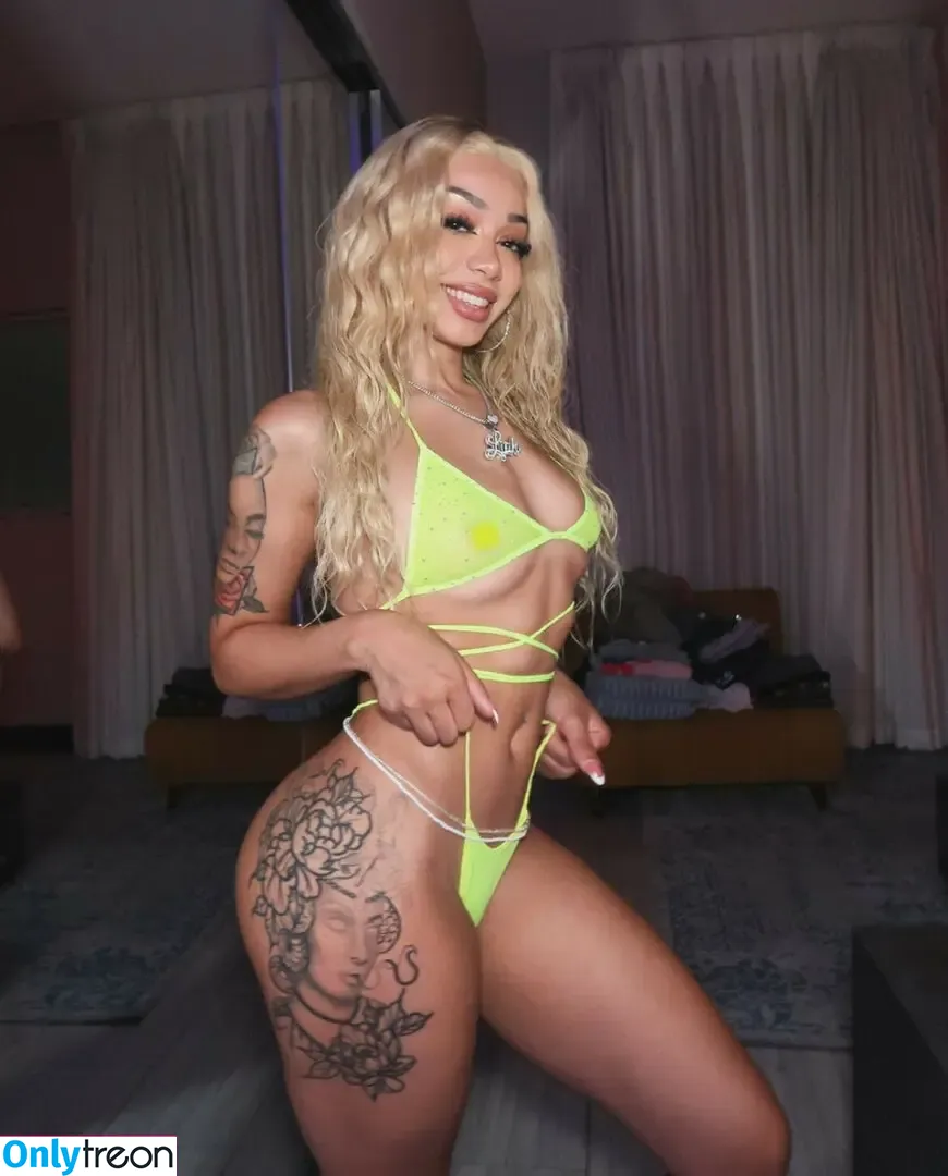 Itsliahc nude photo #0001 (Itsliahc)