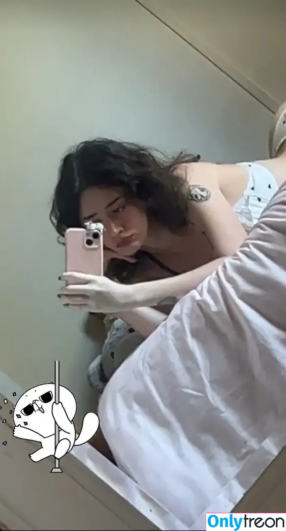 Itsmalic3 nude photo #0182 (Itsmalice)