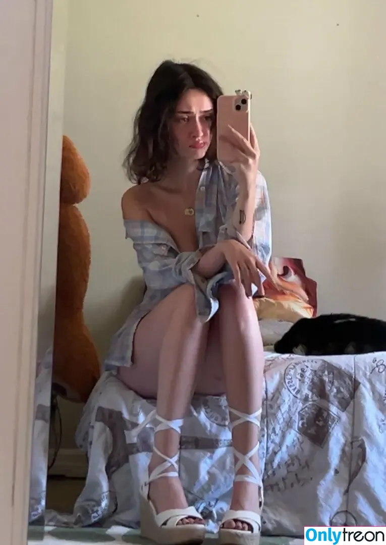 Itsmalic3 nude photo #0212 (Itsmalice)