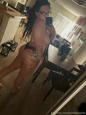 itsmellybaybee / itsmebayley23 nude photo #0028