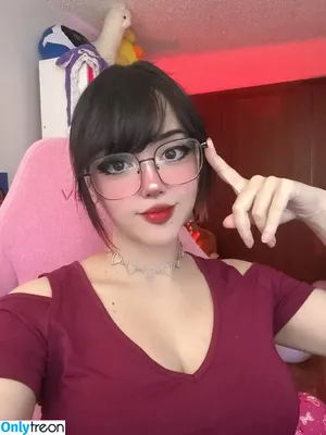 Itsmidna / Mirna Vegas / ashprincessmidna / itsmidnaa nude photo #0366