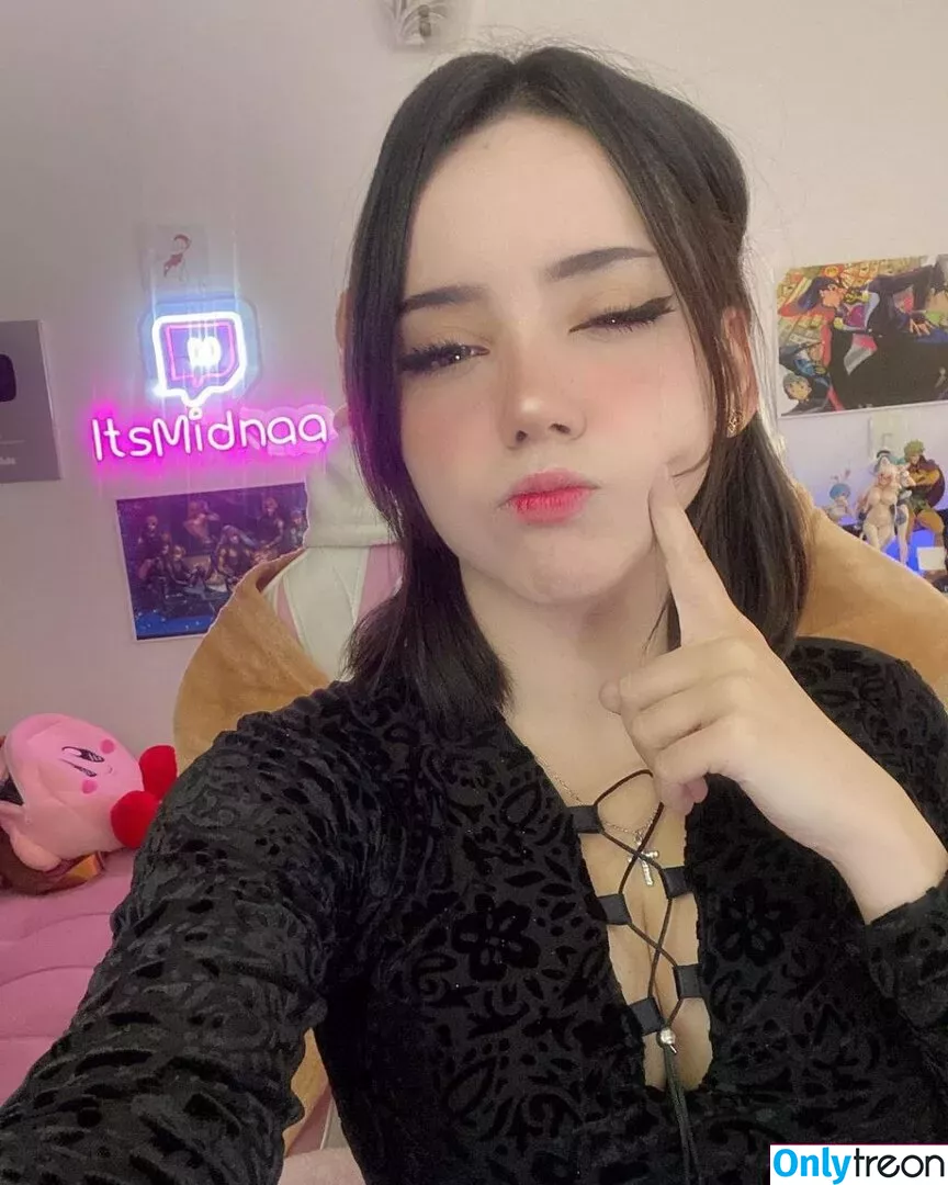 Itsmidna голая photo #0102 (Mirna Vegas / ashprincessmidna / itsmidnaa)