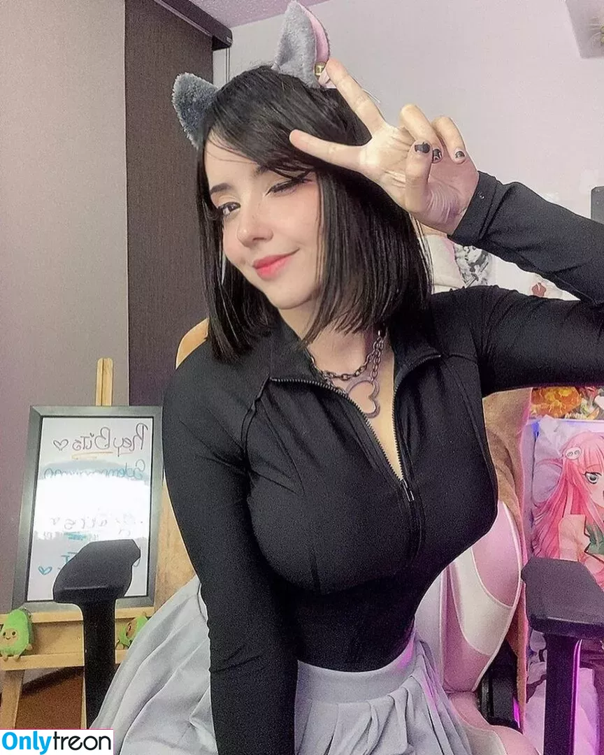 Itsmidna голая photo #0103 (Mirna Vegas / ashprincessmidna / itsmidnaa)