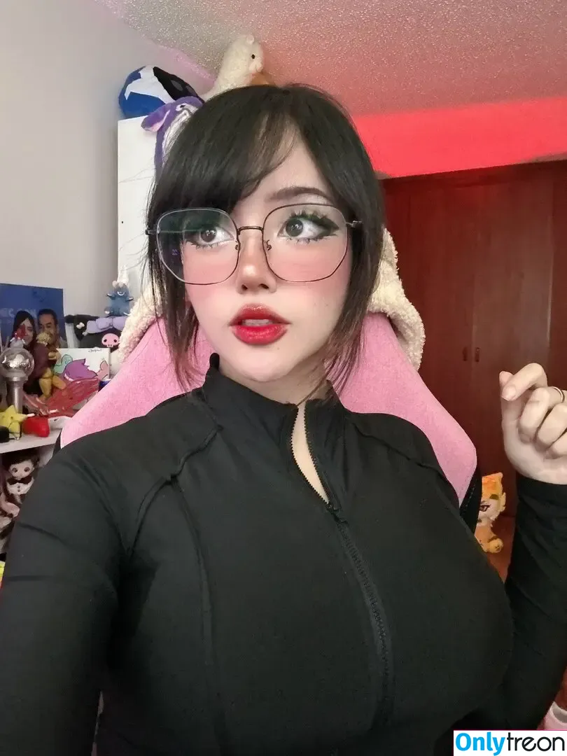 Itsmidna nude photo #0369 (Mirna Vegas / ashprincessmidna / itsmidnaa)