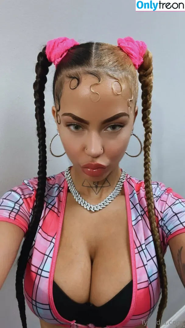 itsnadiarae голая photo #0007 (itsnadiarae)