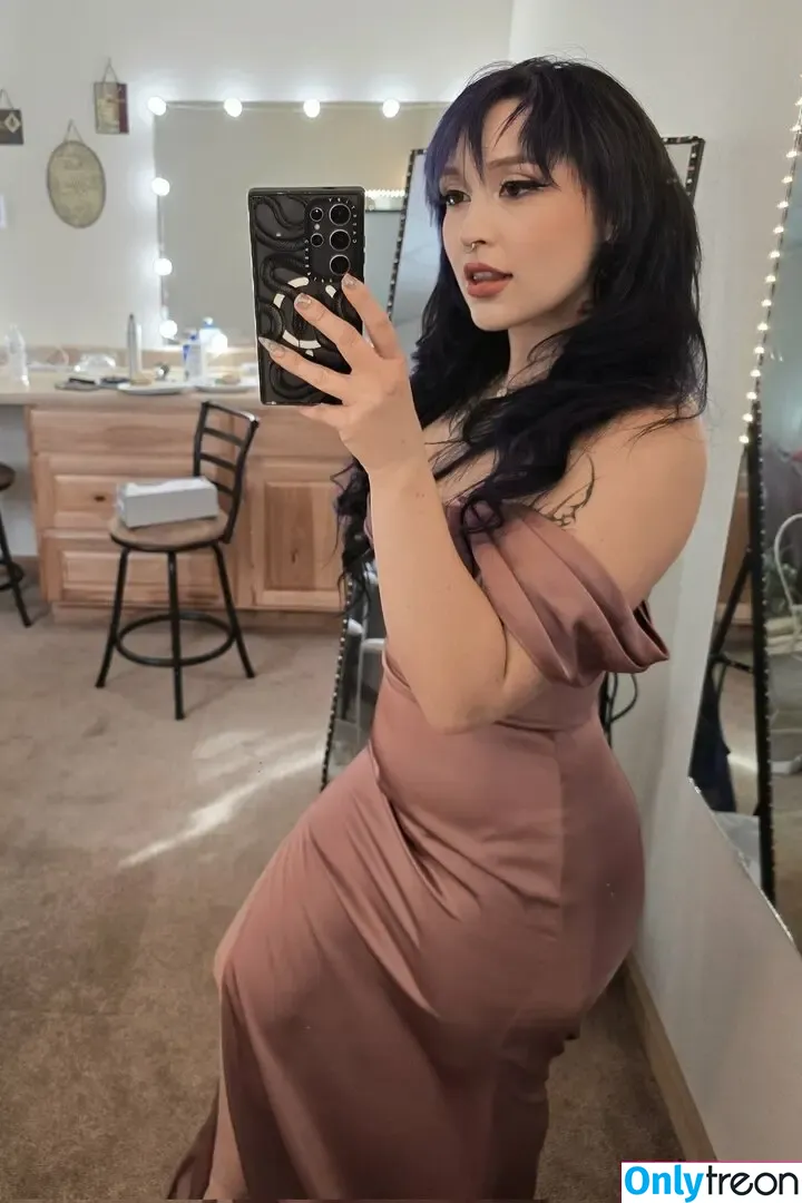 Itsqueenmanda nude photo #0246 (Itsqueenmanda)